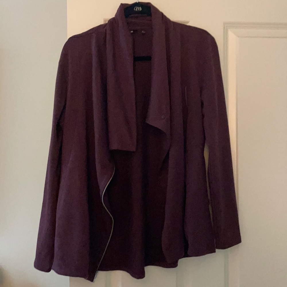Women’s Apt 9 eggplant colored sweater blazer